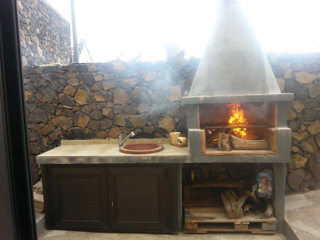 Los Llanillos La Bodegaゲストハウス エクステリア 写真
