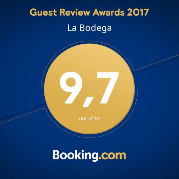 Los Llanillos La Bodegaゲストハウス エクステリア 写真